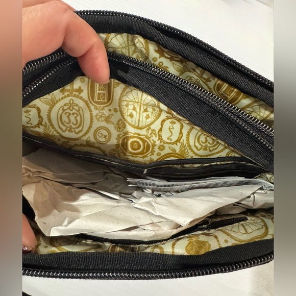 NWT Club 33 Lug Crossbody - Disney SOLD OUT - Picture 6 of 6